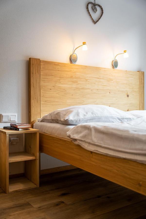 Apartments Srdiecko - Sauna In Smaller Apt - Highest In Central Europe - Fireplace - In The Forest Tale Exterior foto